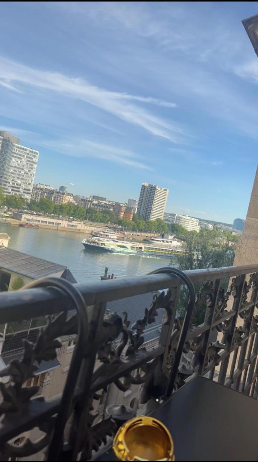 Apartmán Quai De Seine Tour Eiffel Trocadero Paříž Exteriér fotografie